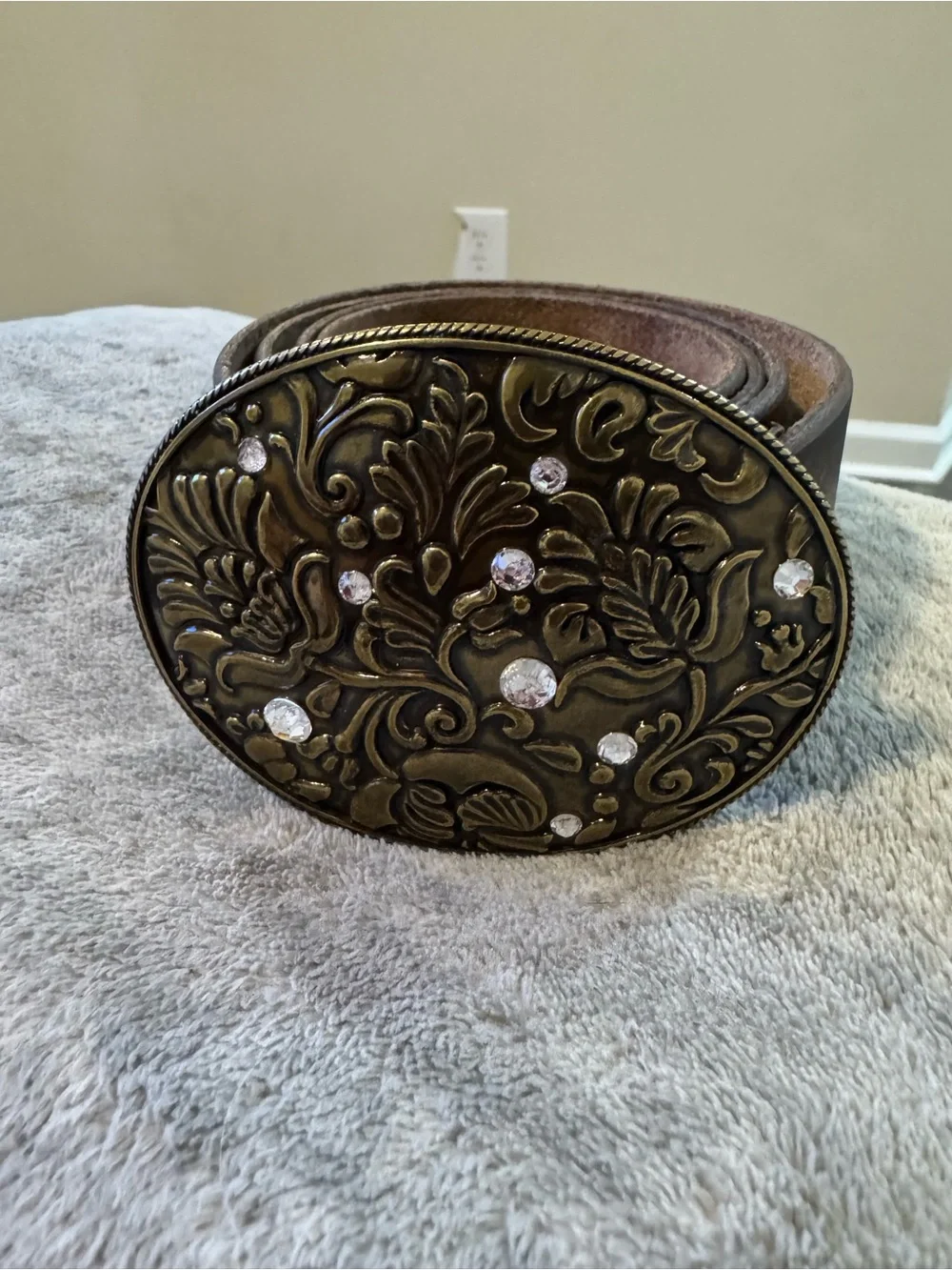 Fossil leather Decorative Floral Oval Belt Buckle with Crystal Accents - Brown